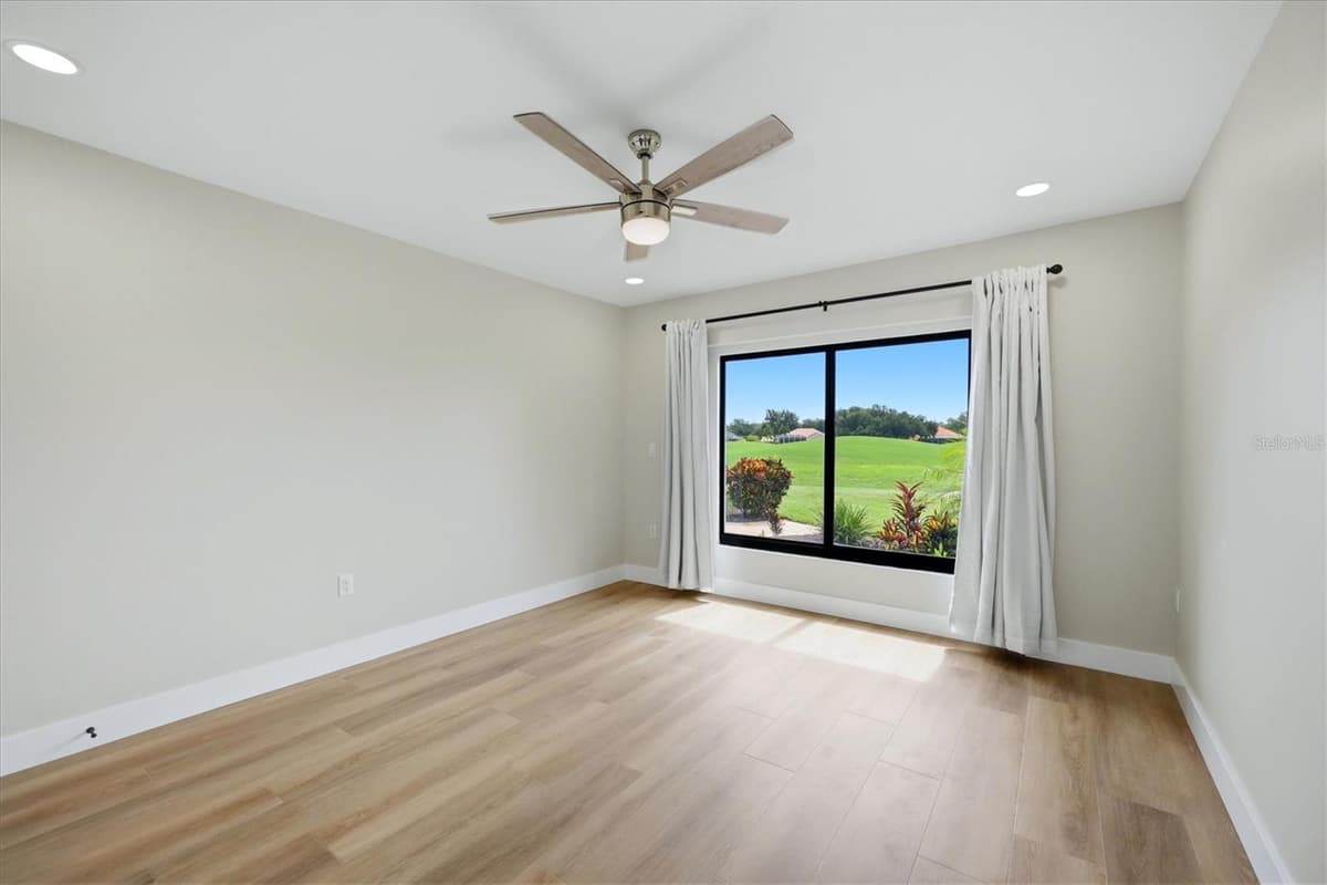 8822 MISTY CREEK DRIVE — photo 34 of 67