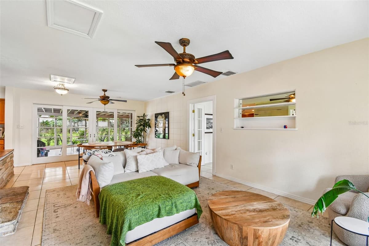 228 RIPPLING LANE — photo 12 of 55