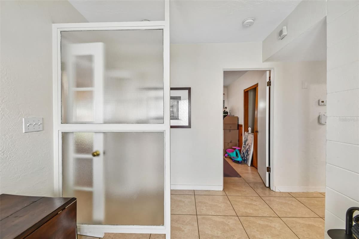 228 RIPPLING LANE — photo 7 of 55