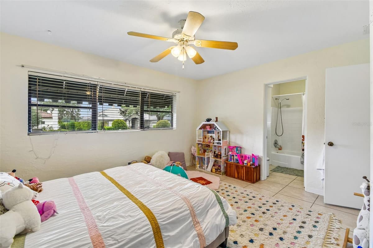 228 RIPPLING LANE — photo 33 of 55