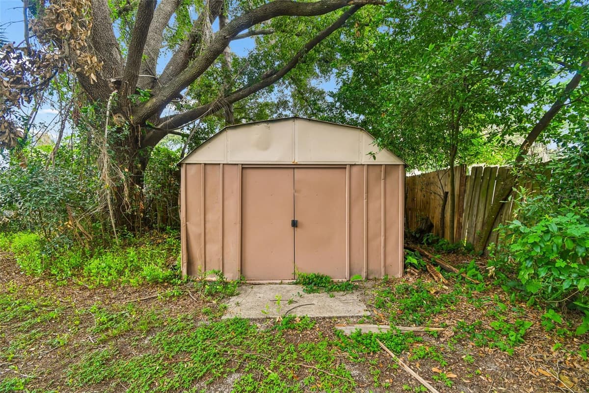 228 RIPPLING LANE — photo 49 of 55