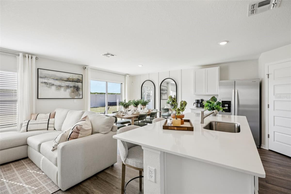 765 GREENWAY BOULEVARD — photo 11 of 33