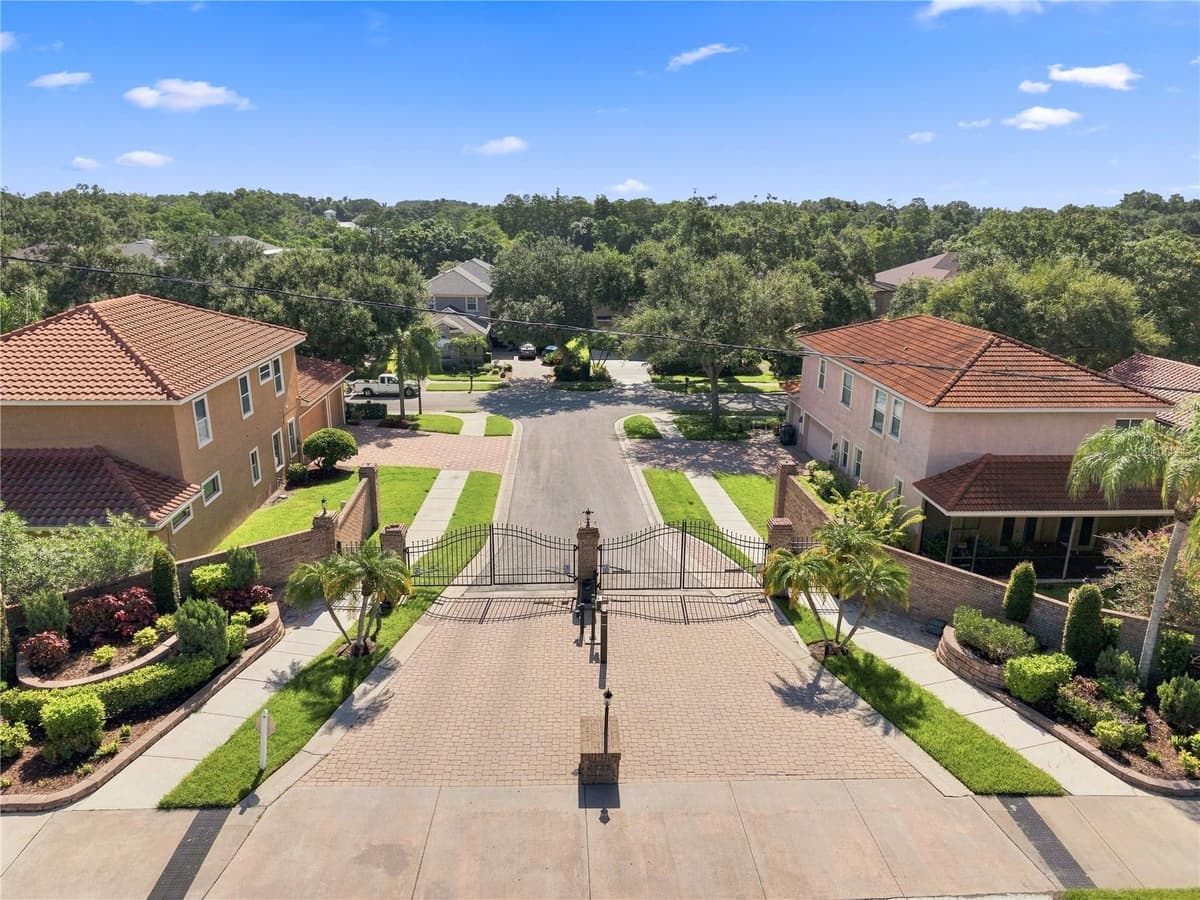 2240 CYPRESS HOLLOW COURT — photo 68 of 75