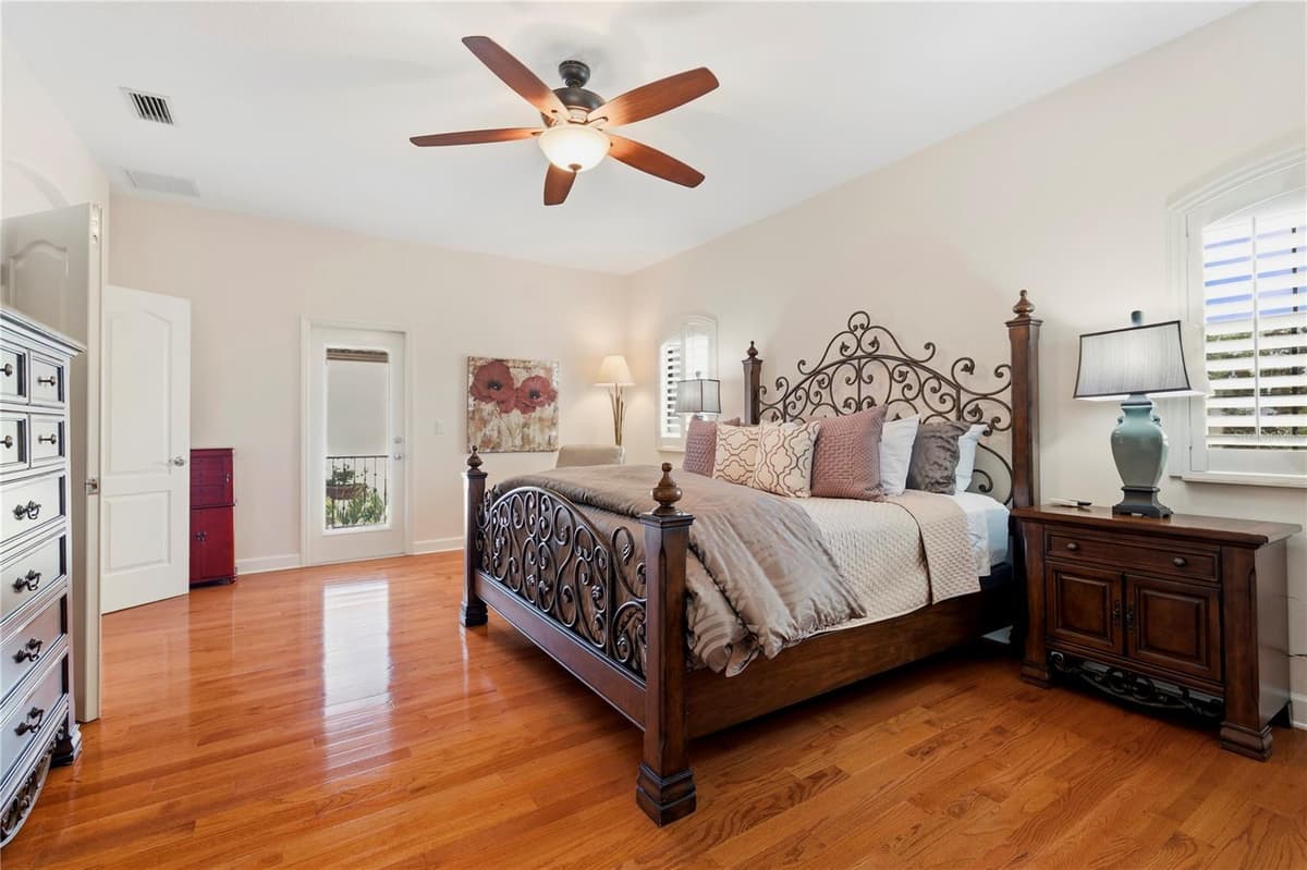 2240 CYPRESS HOLLOW COURT — photo 46 of 75