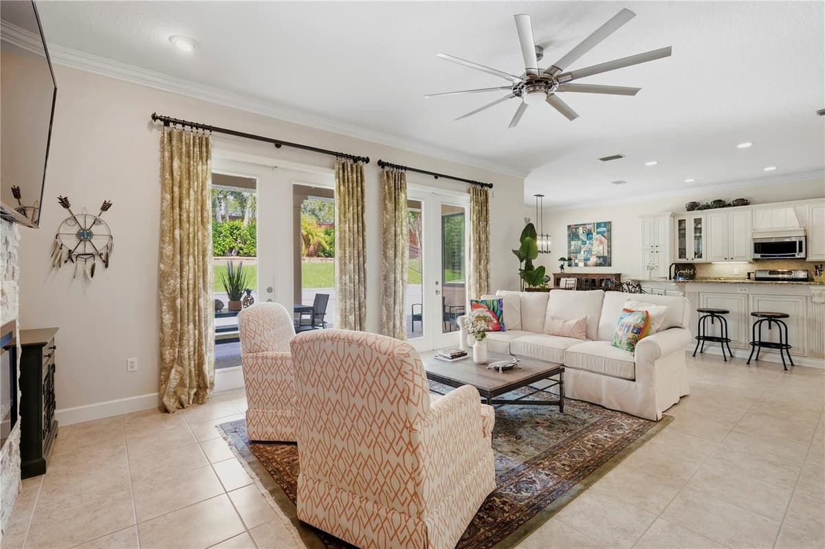 2240 CYPRESS HOLLOW COURT — photo 15 of 75