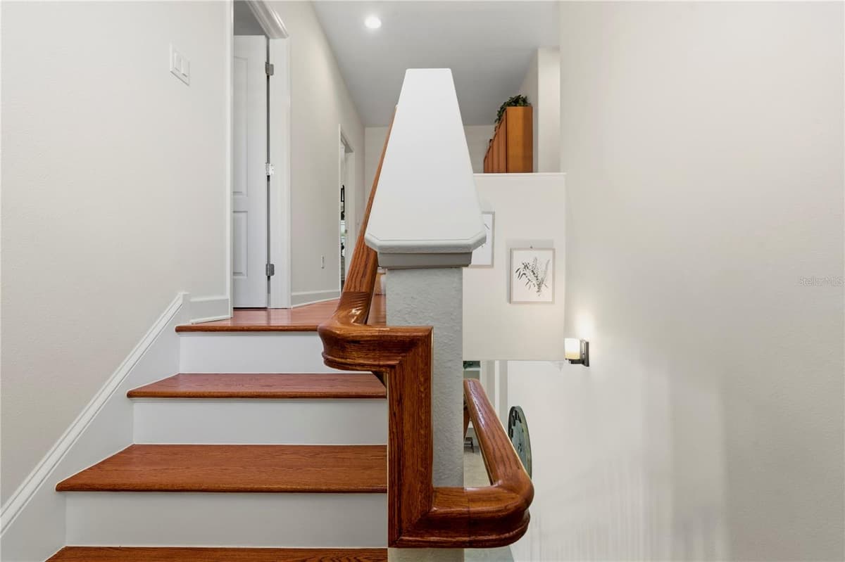 2240 CYPRESS HOLLOW COURT — photo 31 of 75