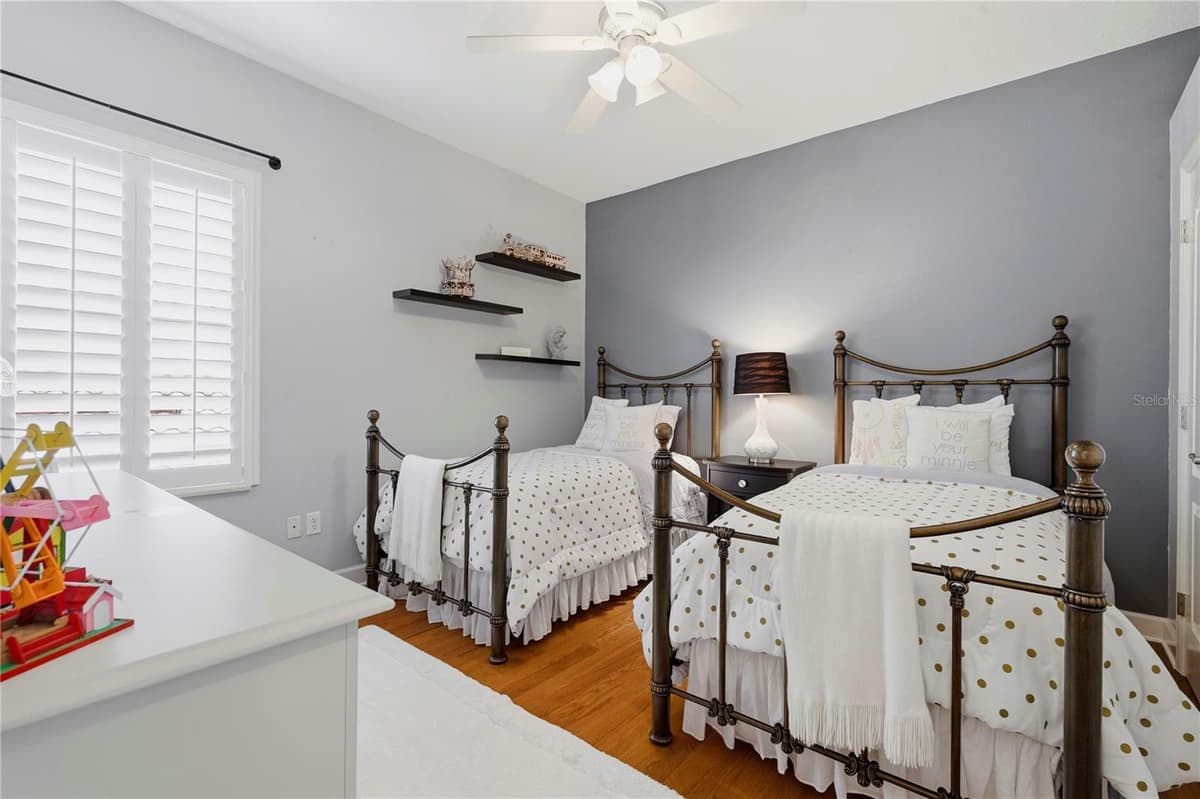 2240 CYPRESS HOLLOW COURT — photo 33 of 75