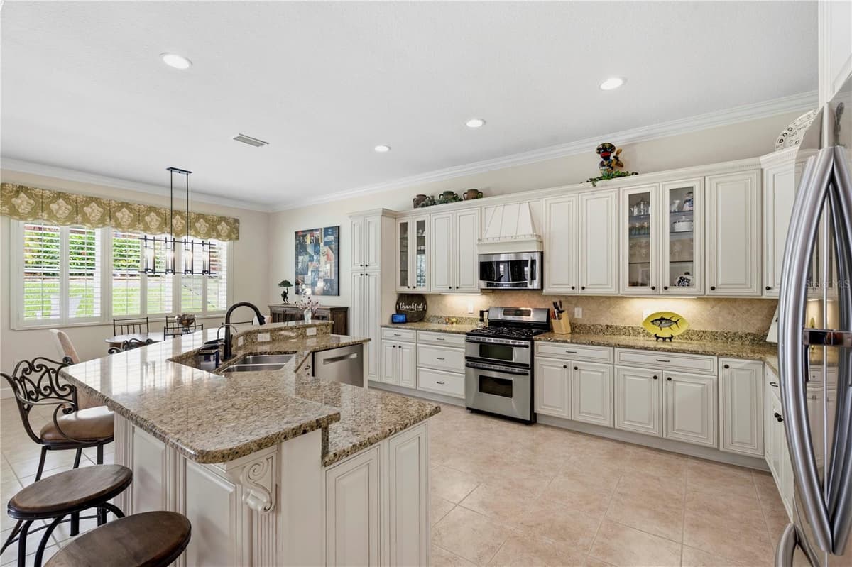 2240 CYPRESS HOLLOW COURT — photo 21 of 75