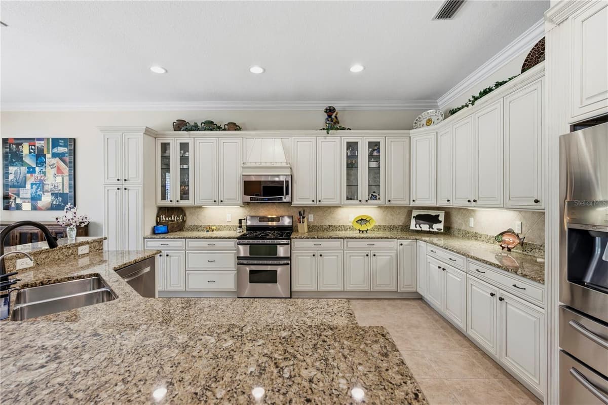 2240 CYPRESS HOLLOW COURT — photo 20 of 75