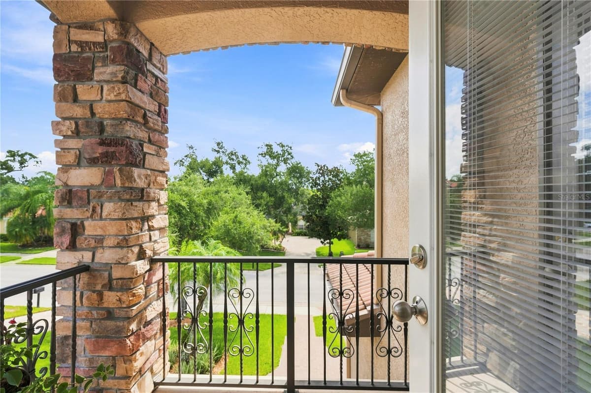 2240 CYPRESS HOLLOW COURT — photo 44 of 75
