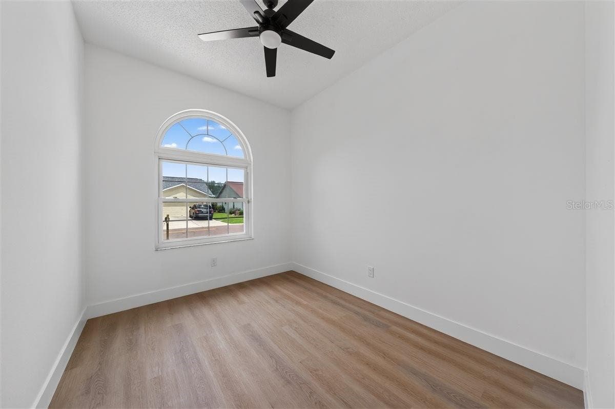 11318 POCKET BROOK DRIVE — photo 18 of 60