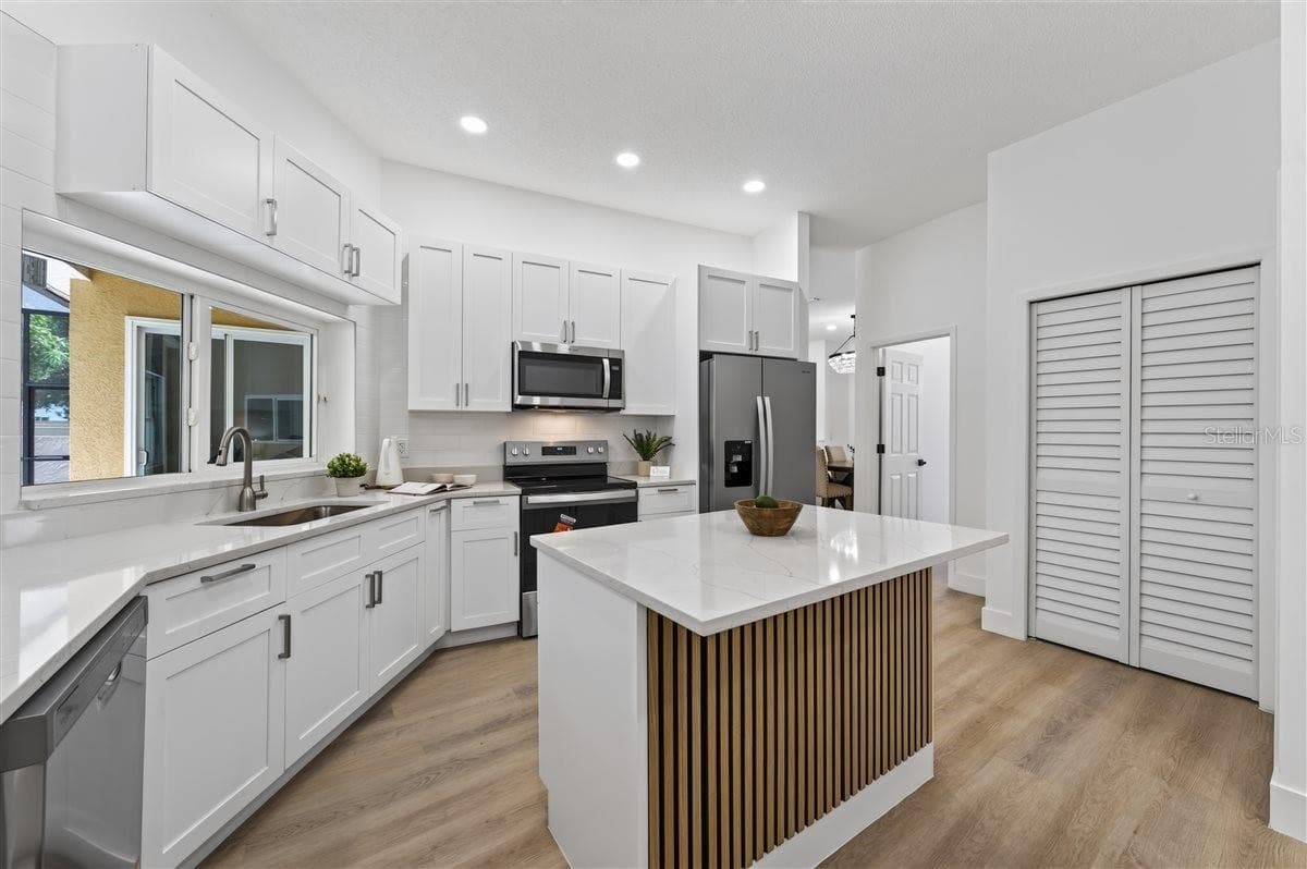 11318 POCKET BROOK DRIVE — photo 23 of 60