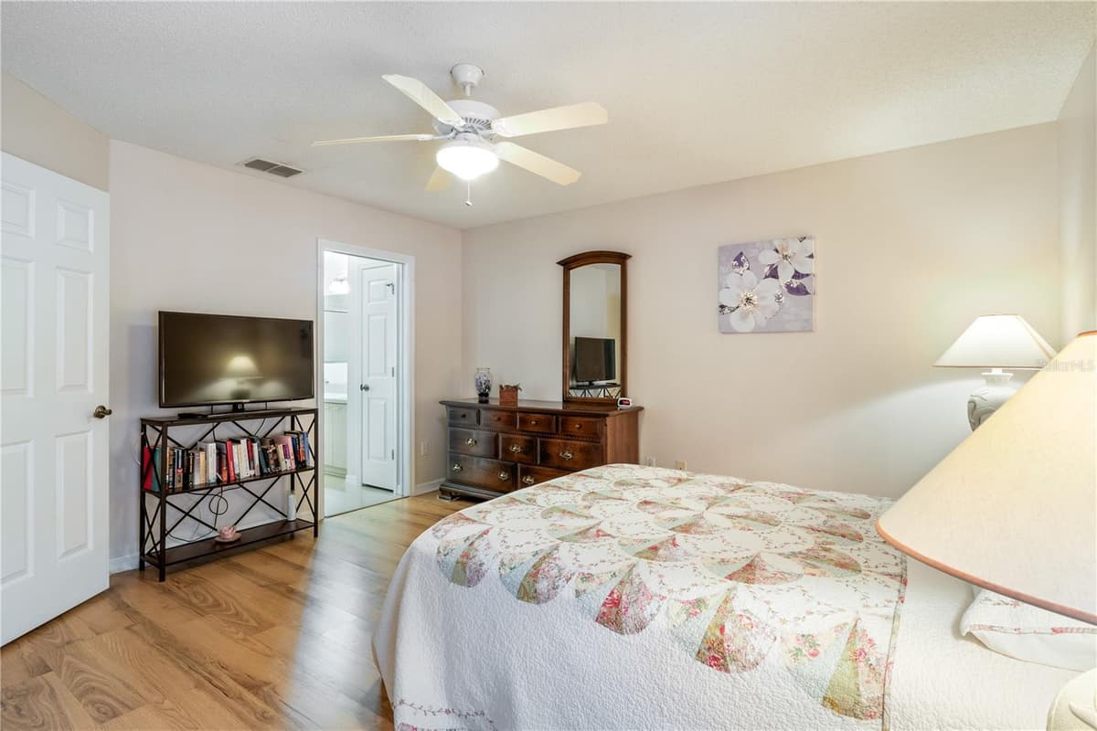631 ENCONTO STREET — photo 15 of 32