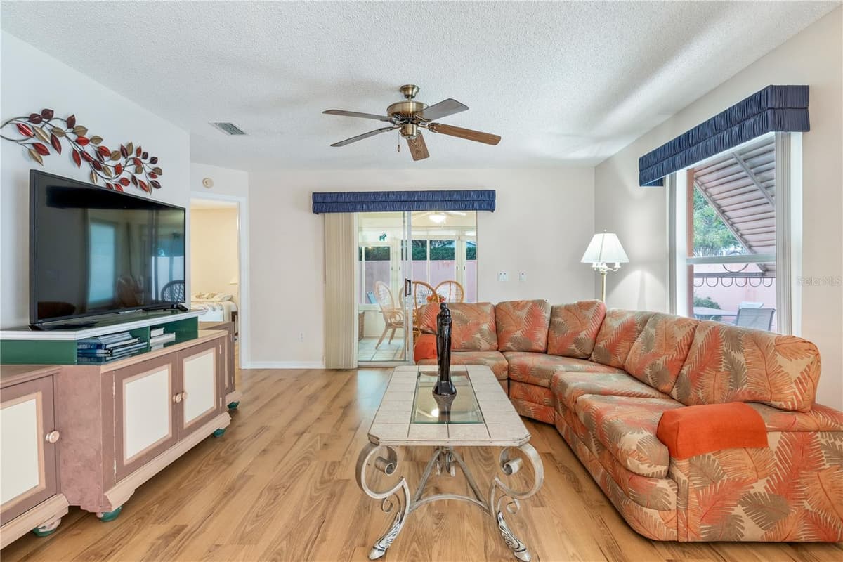 631 ENCONTO STREET — photo 11 of 32