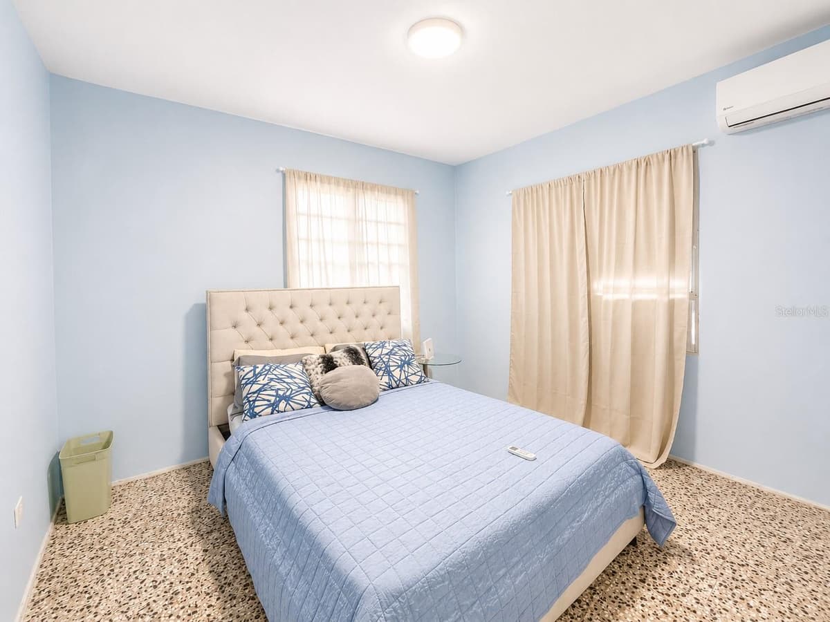 122 Pomarosa St. URB. SAN PEDRO — photo 7 of 20