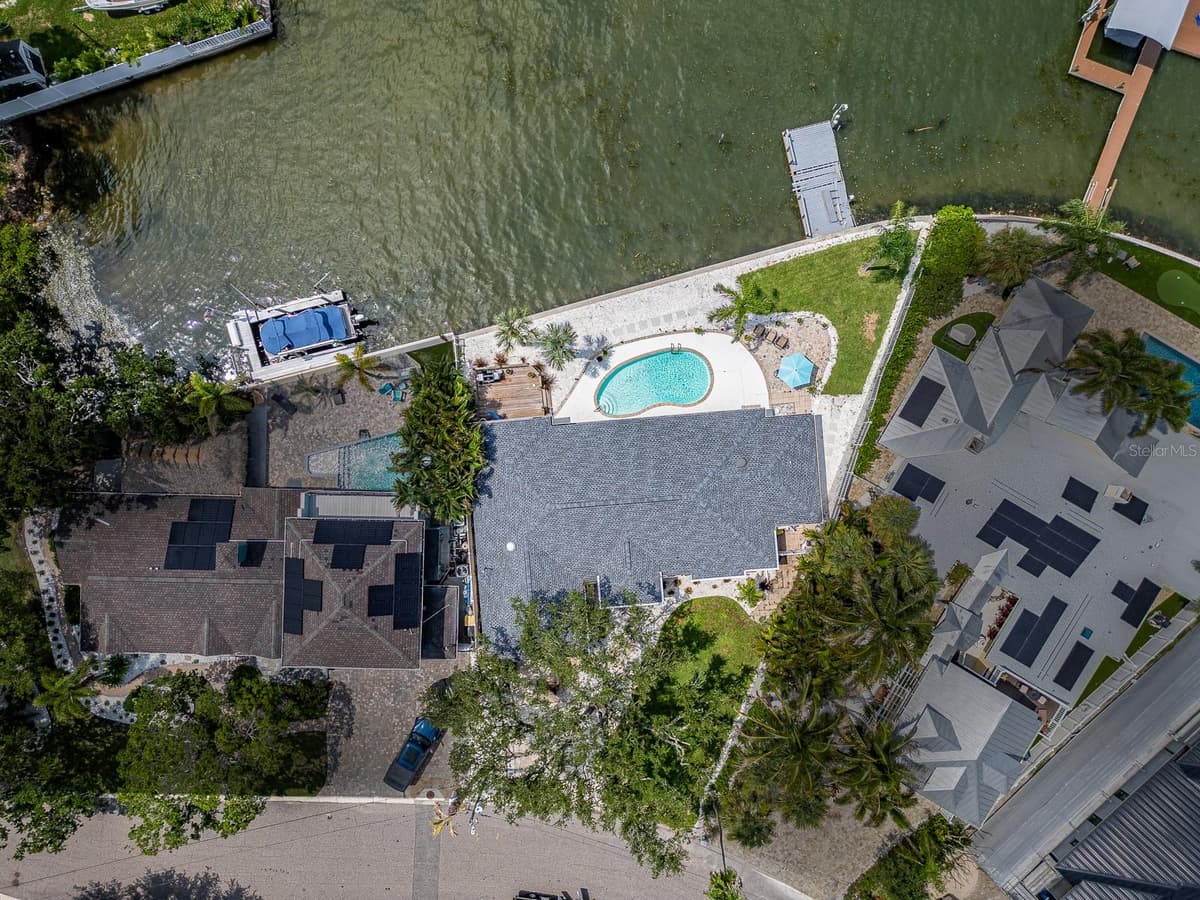 1826 VENETIAN POINT DRIVE — photo 44 of 46