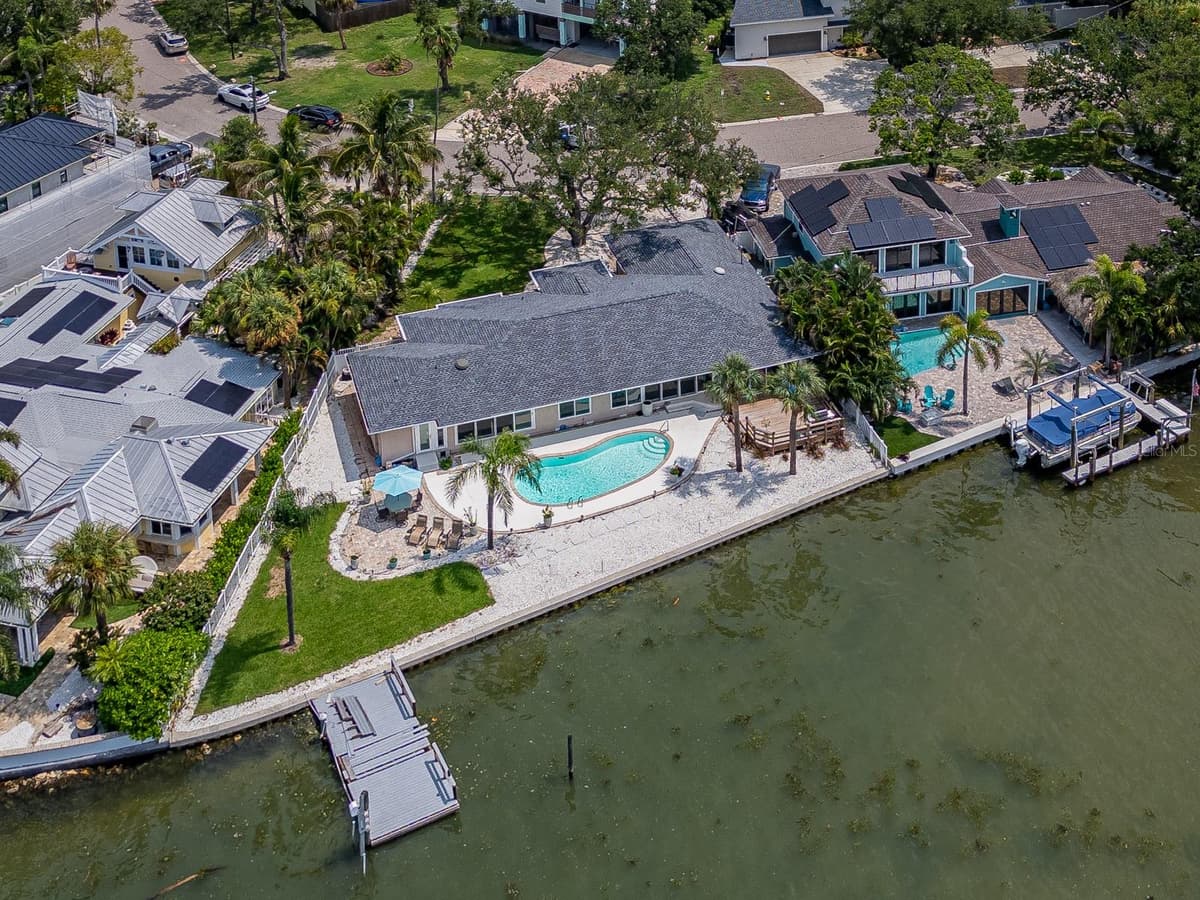 1826 VENETIAN POINT DRIVE — photo 45 of 46
