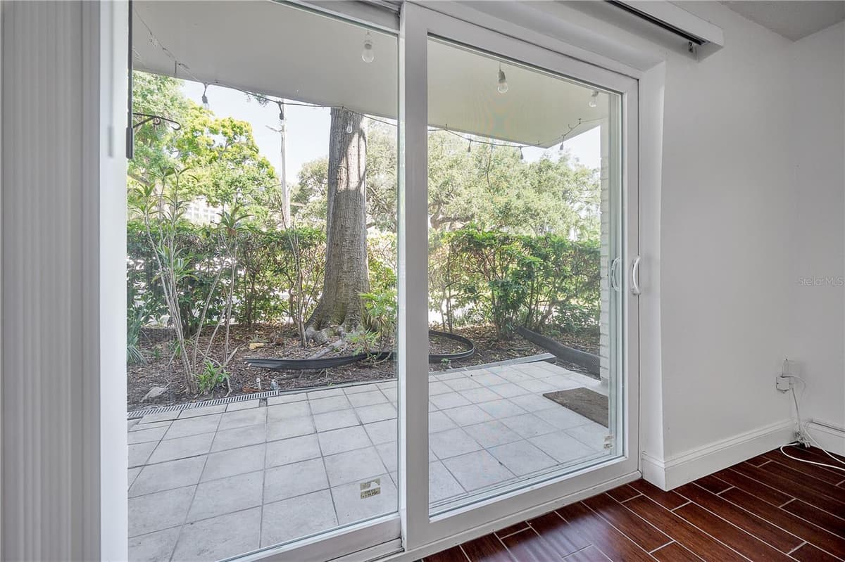 3325 BAYSHORE BOULEVARD — photo 19 of 44