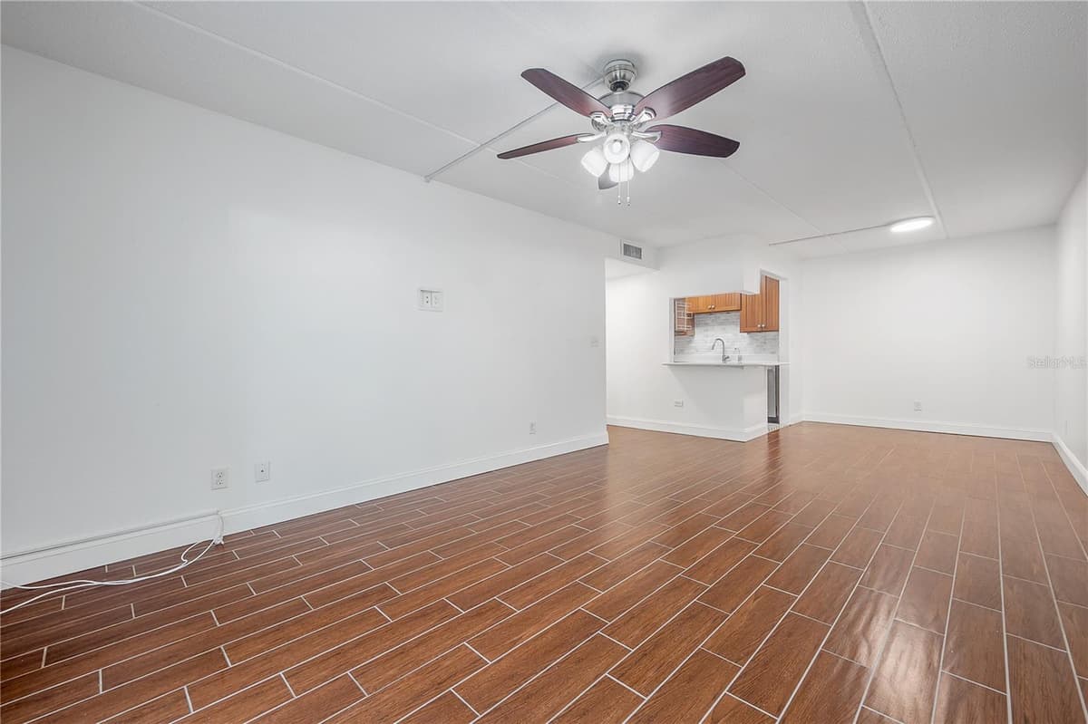 3325 BAYSHORE BOULEVARD — photo 18 of 44
