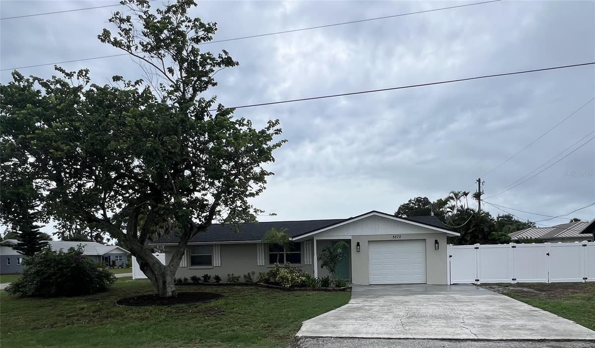 5270 CITADEL ROAD — photo 1 of 17