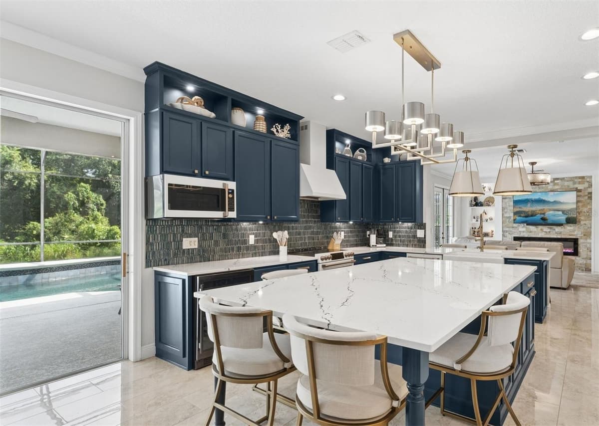 626 ENGLISH LAKE DRIVE — photo 4 of 57