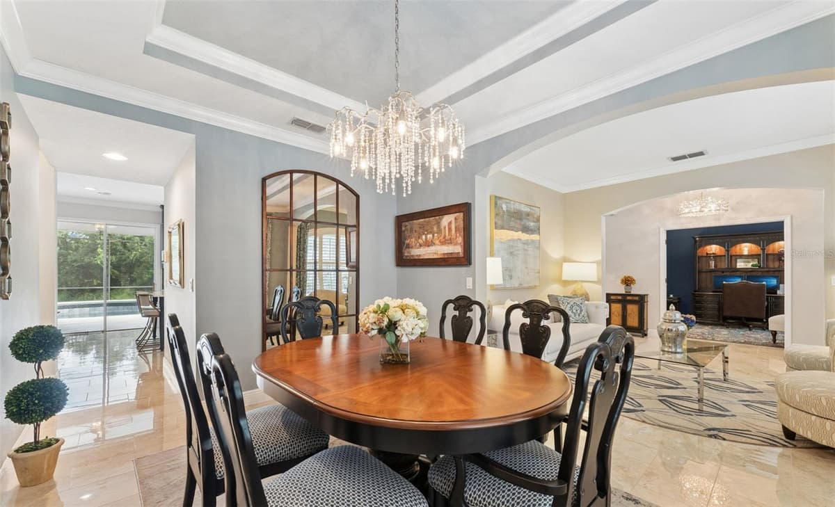626 ENGLISH LAKE DRIVE — photo 18 of 57