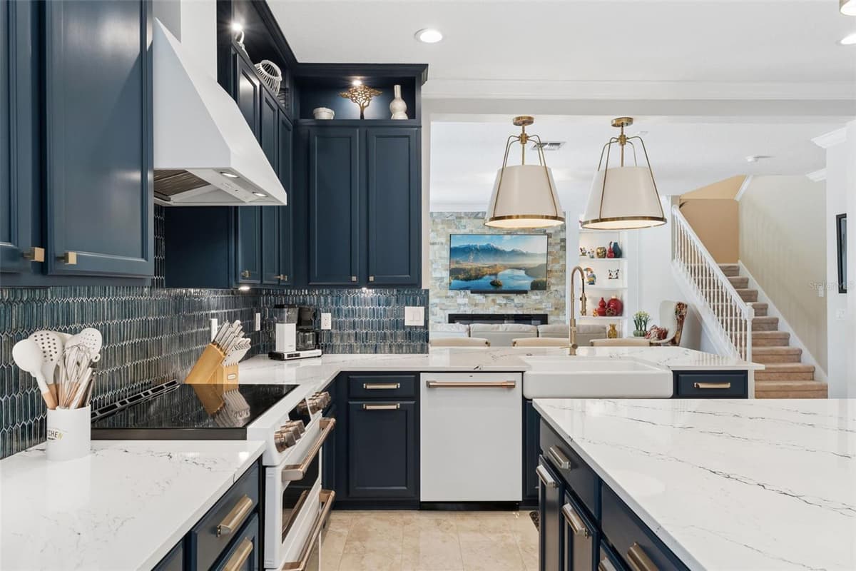 626 ENGLISH LAKE DRIVE — photo 9 of 57