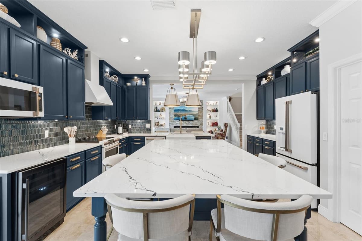 626 ENGLISH LAKE DRIVE — photo 10 of 57