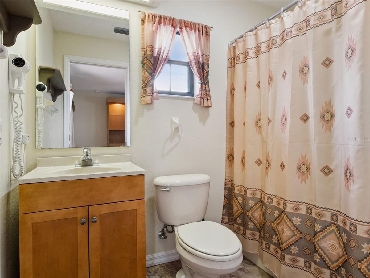 21815 TARTAN STREET — photo 21 of 64
