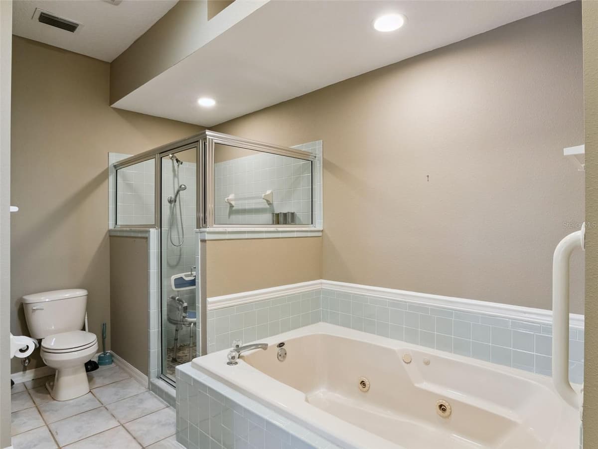 21815 TARTAN STREET — photo 16 of 64