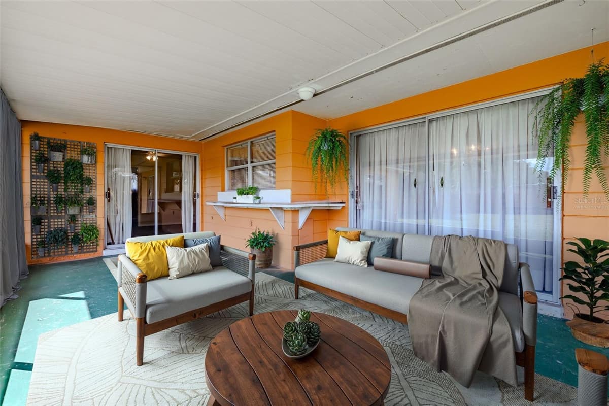 5004 HESPERIDES STREET — photo 25 of 30