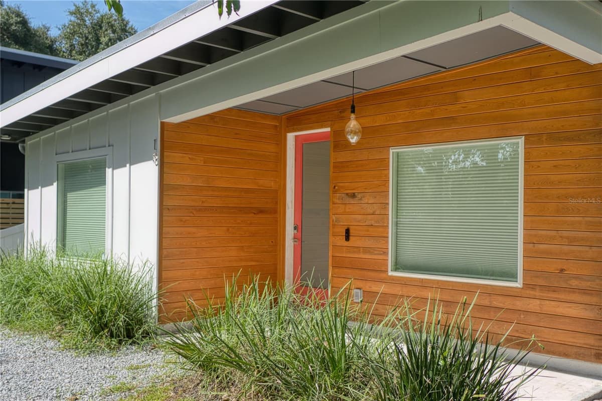 18 SANCHEZ AVENUE — photo 4 of 46