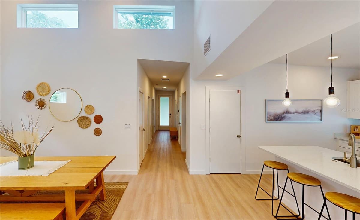 18 SANCHEZ AVENUE — photo 5 of 46