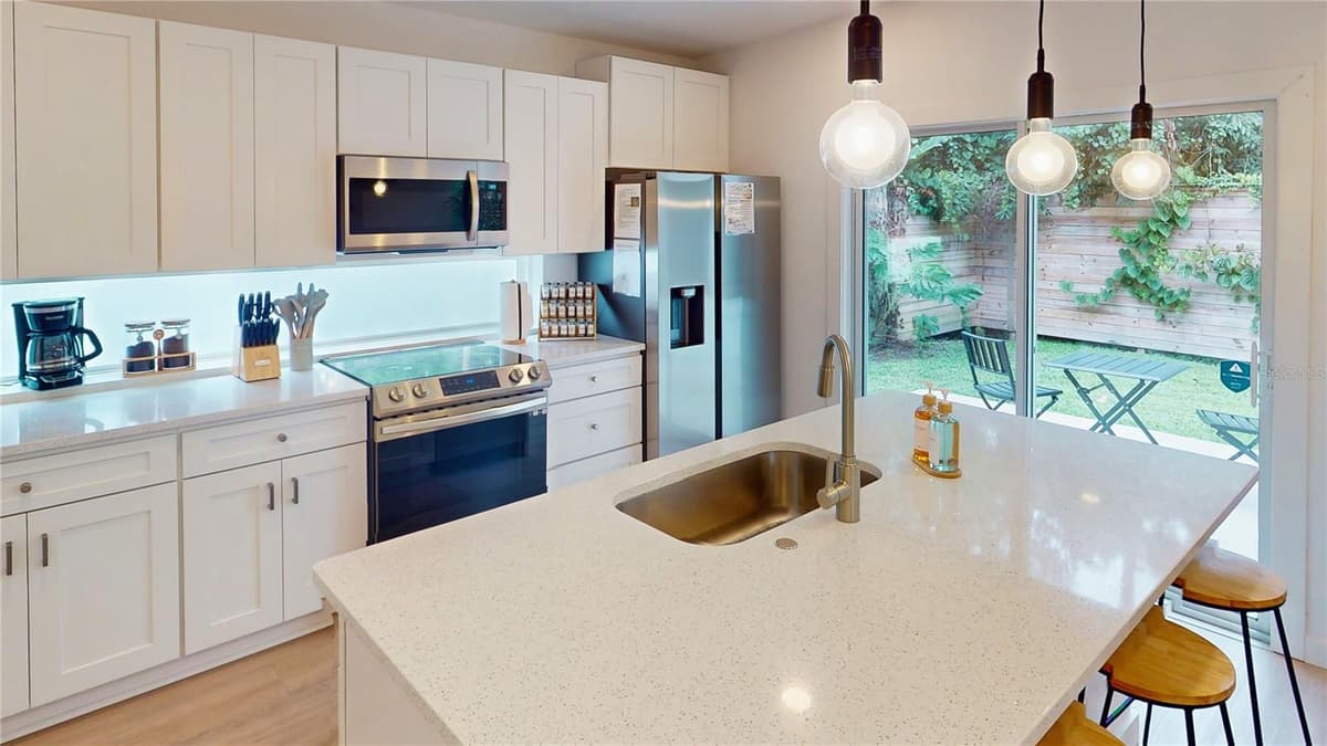 18 SANCHEZ AVENUE — photo 17 of 46
