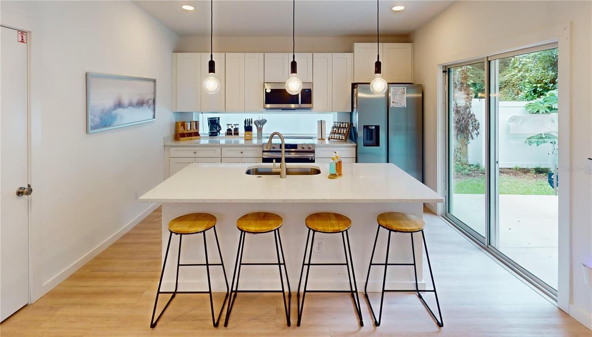 18 SANCHEZ AVENUE — photo 13 of 46