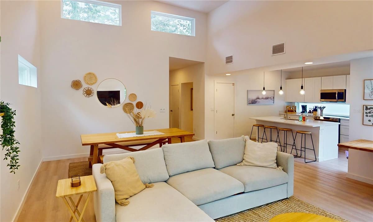 18 SANCHEZ AVENUE — photo 10 of 46