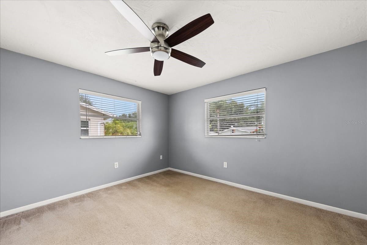 208 TALLEY DRIVE — photo 19 of 26