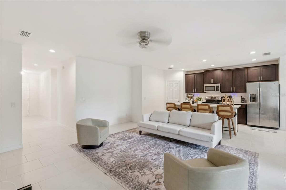 1055 CHASE AUSTIN WAY — photo 8 of 25