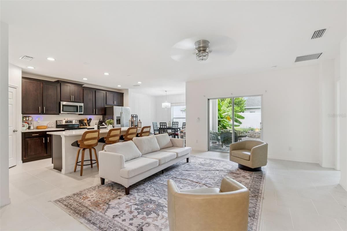 1055 CHASE AUSTIN WAY — photo 3 of 25