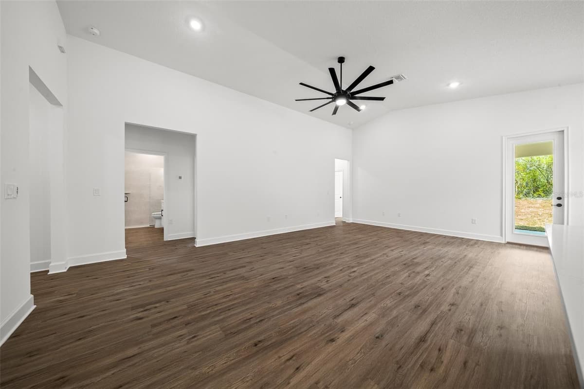10153 LYNNHAVEN ROAD — photo 12 of 56