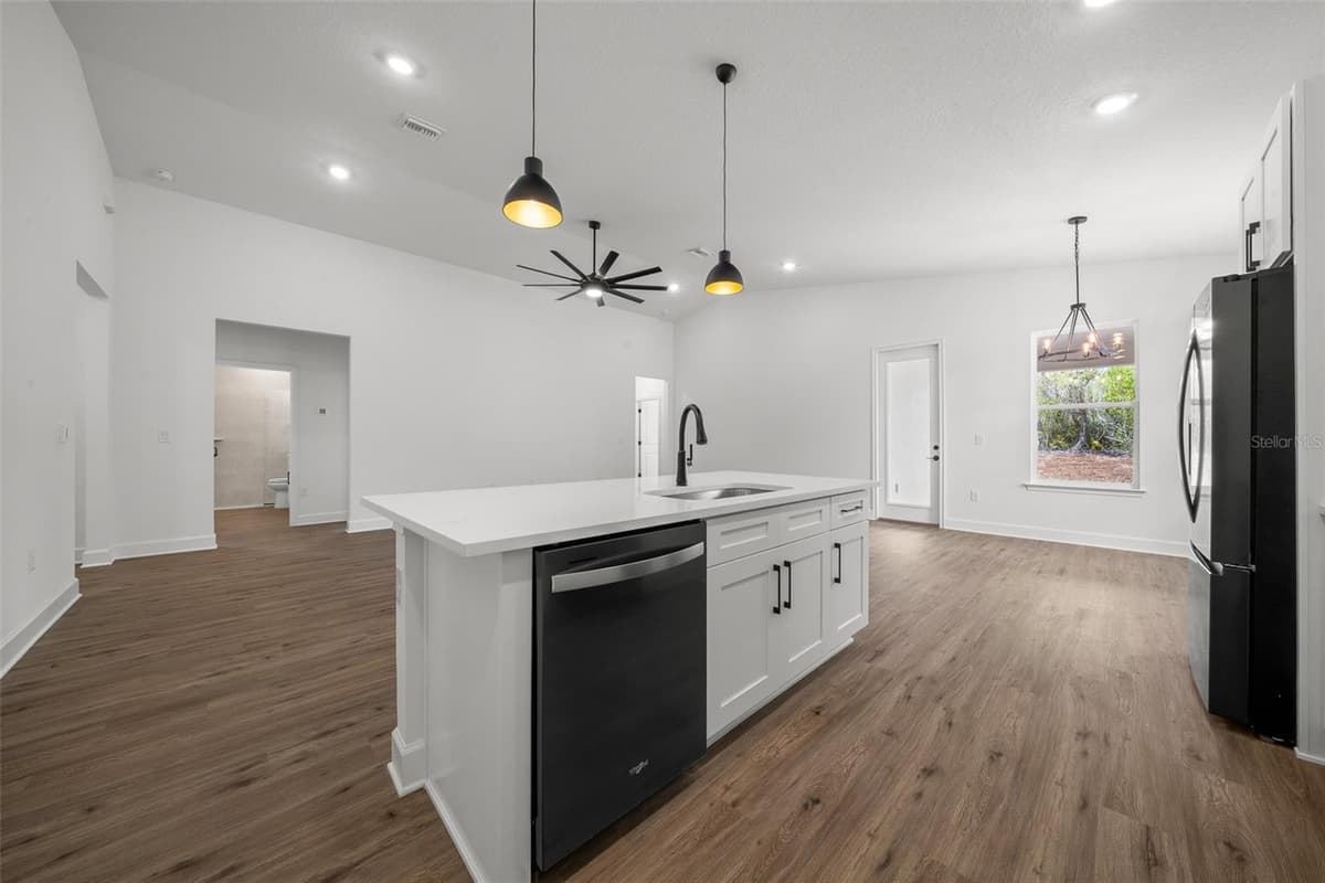 10153 LYNNHAVEN ROAD — photo 16 of 56
