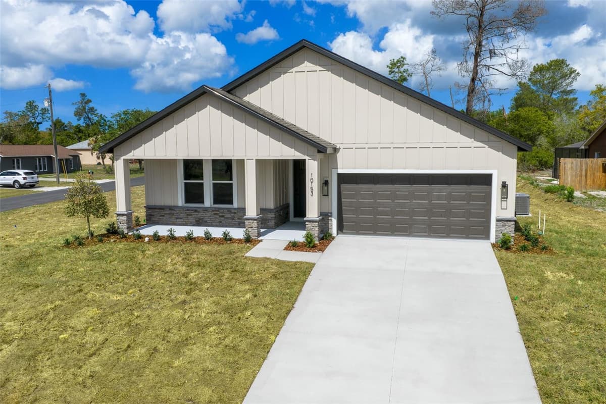 10153 LYNNHAVEN ROAD — photo 1 of 56