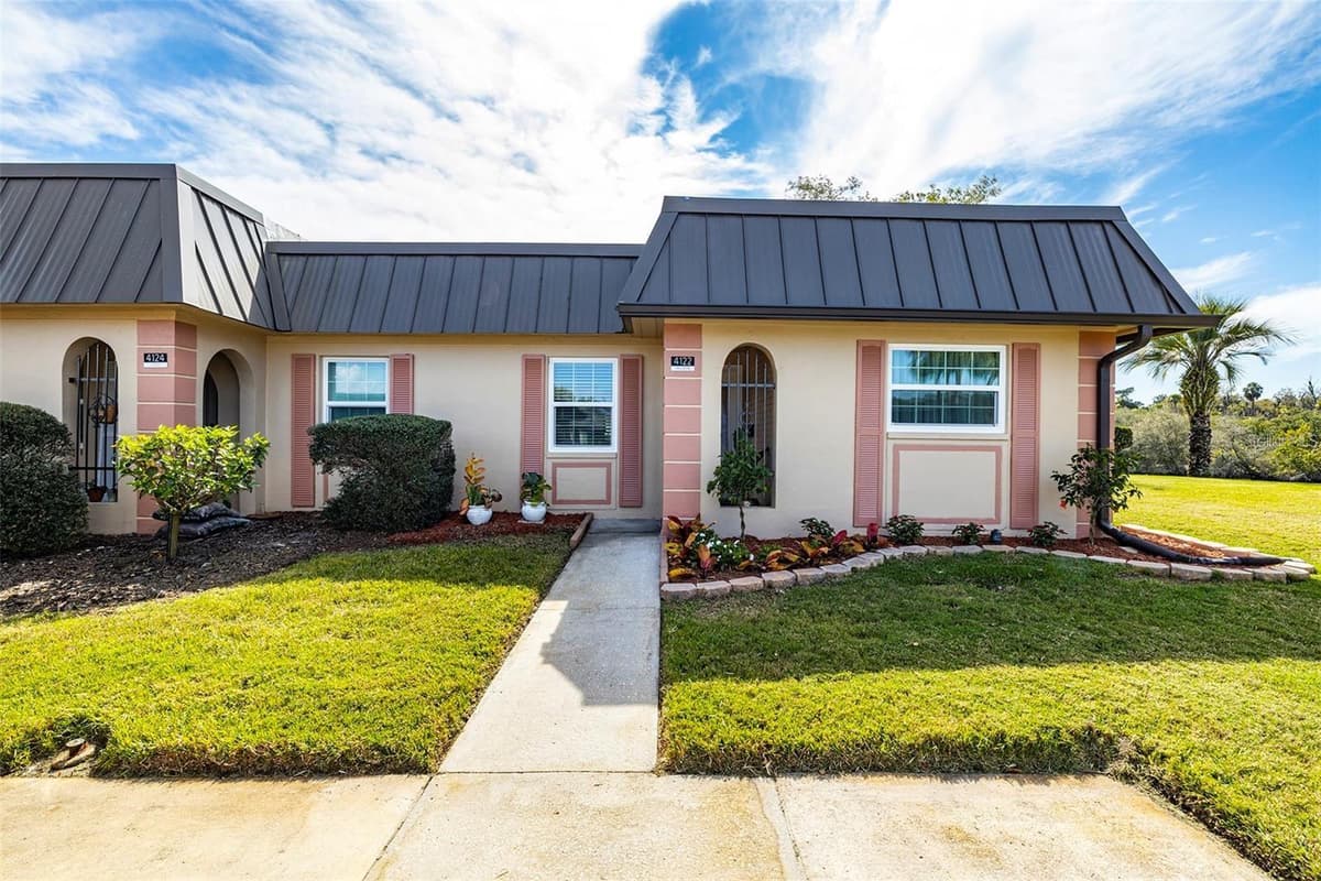 4122 HAMPTON DRIVE — photo 43 of 44