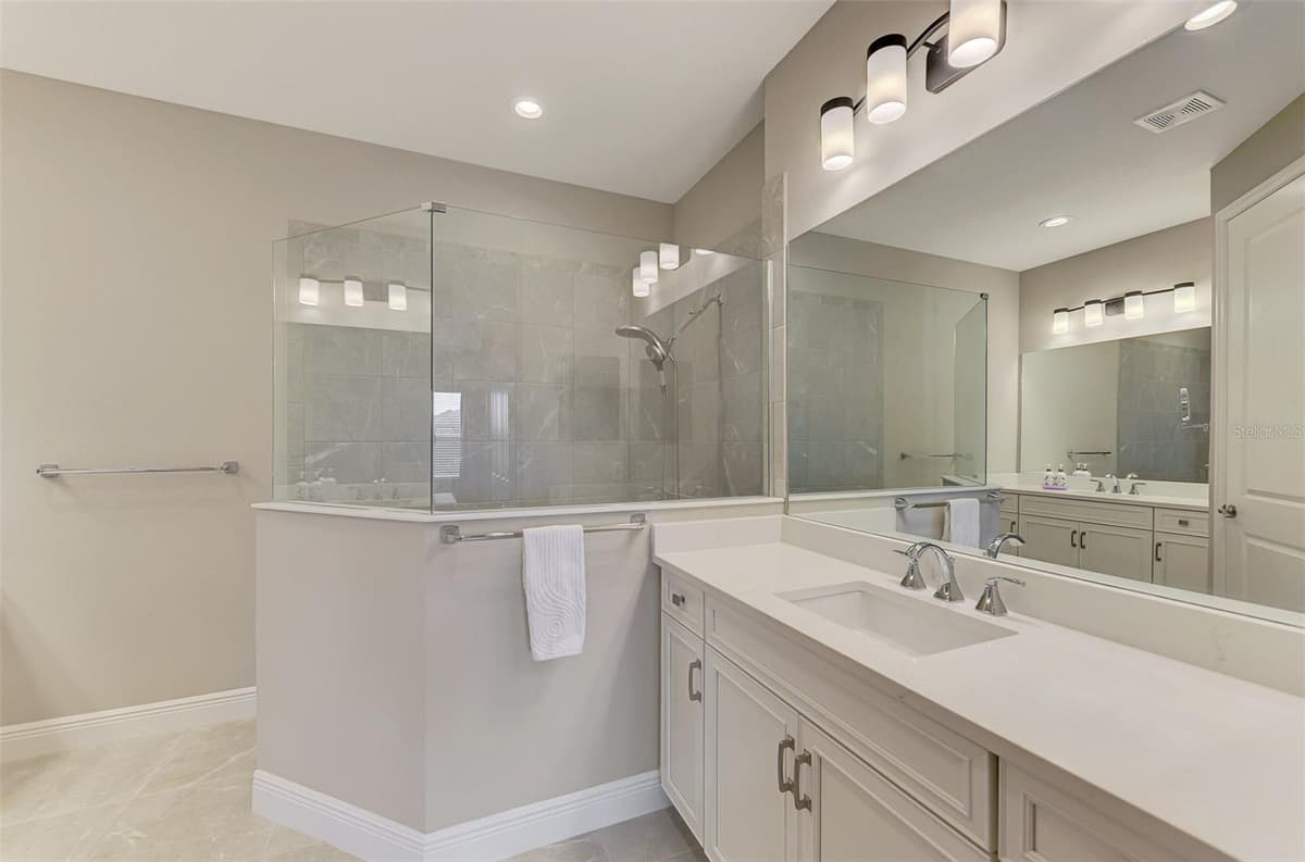 4842 WILLOW BEND AVENUE — photo 36 of 86