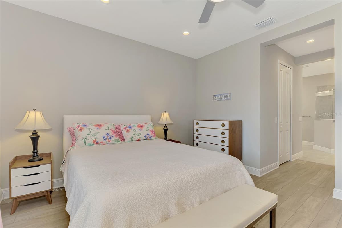 4842 WILLOW BEND AVENUE — photo 34 of 86