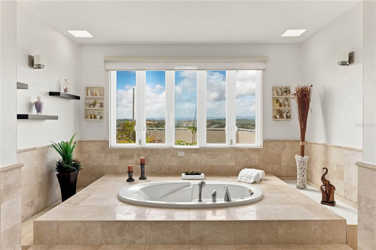 145 OLIVINE STREET — photo 15 of 23