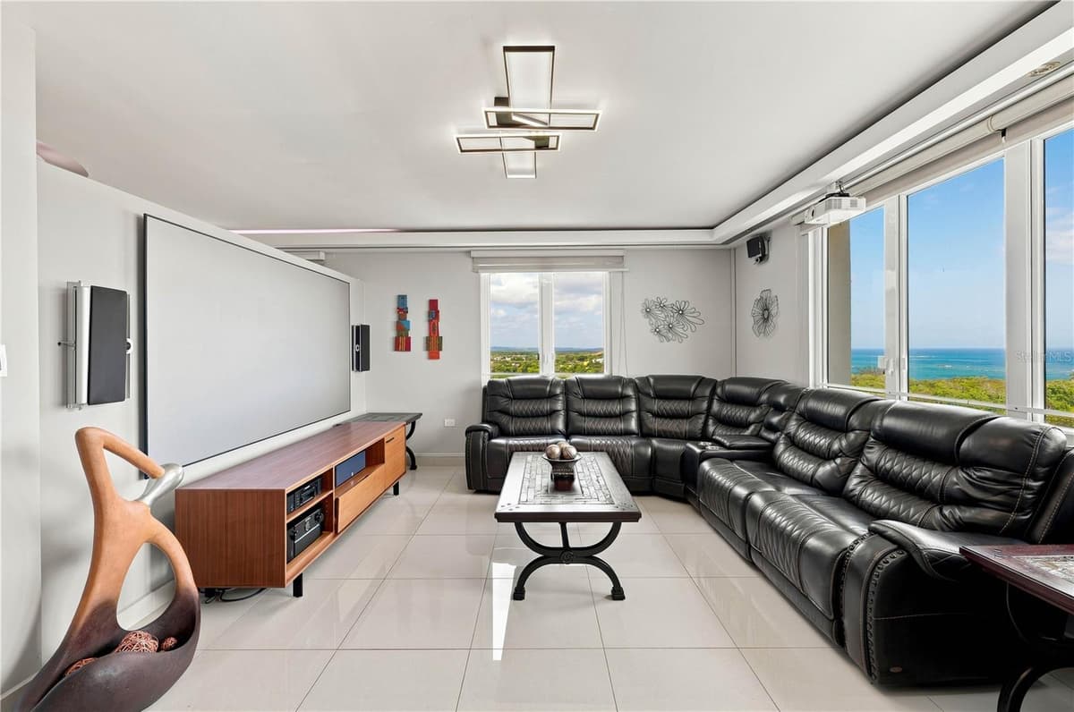 145 OLIVINE STREET — photo 10 of 23