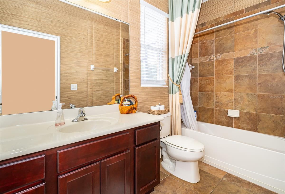 124 YELLOW SNAPDRAGON DRIVE — photo 22 of 42