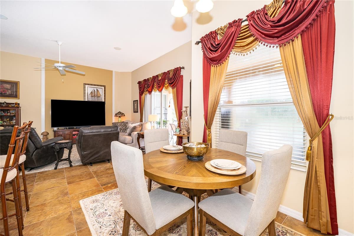 124 YELLOW SNAPDRAGON DRIVE — photo 28 of 42