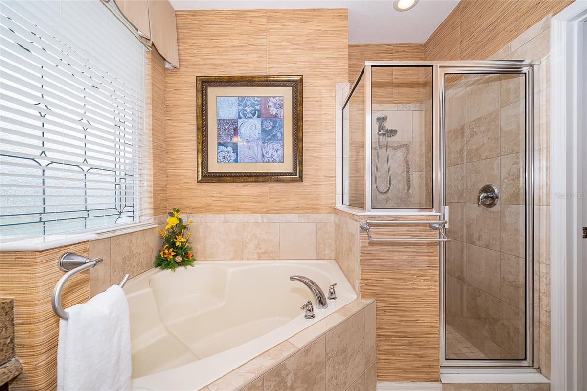 124 YELLOW SNAPDRAGON DRIVE — photo 14 of 42